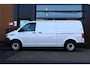 Volkswagen Transporter 2.0 TDI L2H1 DC Comfortline | NAP | Cruise | Apple Carplay | Automaat | Navi | Camera | Leder | Trekhaak