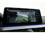 BMW 5-Serie Touring 530d xDrive M Sport | Dig. Cockpit | Shadow Line | Elek. Trek. | HarmanKardon | Leder | Adapt. Cruise | Nav+CarPlay | 360*+PDC | Elek. Klep | Stoelverw. | Sfeerverlichting | LED  V