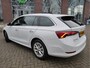 Skoda Octavia Combi 1.0 TSI Business Edition Plus Panoramadak - Blindspot detectie - Adaptieve Cr.control - Led matrix koplampen