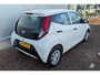 Toyota Aygo 1.0 VVT-i x-fun | NL-auto | boekjes compleet | airconditioning | start/stop systeem | centrale deurvergrendeling |