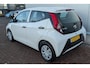 Toyota Aygo 1.0 VVT-i x-fun NL-auto, boekjes compleet, airconditioning, uitstelbare zijruiten achter, start/stop systeem, centrale deurvergrendeling