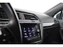 Volkswagen Tiguan Allspace 1.5 TSI Highline R-Line 7-Persoons Panoramadak, Led, Massage, Elek. Trekhaak, Camera, Apple Carplay/Android Auto