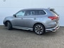 Mitsubishi Outlander 2.0 PHEV instyle / cruise control / navigatiesysteem full map / cruise control / voorstoelen verwarmd /