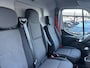 Renault Master T35 2.3 dCi 150 L2H2 Energy Work Edition / AIRCO / SIDEBARS / PARKEERSESNOREN / NAVIGATIE / TREKHAAK / BETIMMERING
