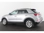 Volkswagen T-Roc 1.0 TSI Style > 116pk/Pano.schuifdak/Camera/Stoelverwarming/IQ.Led/Pyrite Silver