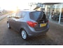 Opel Meriva 1.4-120pk Turbo Business+. Erg nette hoogzitter voor nog jaren rijplezier ! Autm. airco, metallic lak, lichtmetalen velgen, trekhaak, elektr. ramen v+a, elektr. spiegels, bluetooth, cruise control, r/cd etc.
