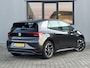 Volkswagen ID.3 First 58 kWh 205 PK | Trekhaak | 1st | CarPlay | Stuur en stoel verwarming