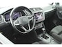 Volkswagen Tiguan 1.5 TSI 150pk DSG Elegance Trekhaak Stoelverwarming Camera Virtual Cockpit Navigatie
