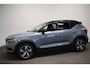 Volvo XC40 T3 163pk AUT8 R-Design Pano/ Harman Kardon/ Camera/ Stoelverw./ PDC v+a/ Donker glas