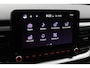 Kia Stonic 1.0 T-GDi MHEV DynamicPlusLine Automaat - Stoel / Stuurwielverwarming - Parkeersensoren - Navigatie - Airco - Cruise Control - Fabrieksgarantie tot 06-2032