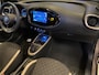 Toyota Aygo X 1.0 VVT-i MT Envy,Elektrisch-Vouwdak,Navigtie,Achteruitrijcamera,Spraakbediening,Cruisecontrol Adaptief,Climatecontrol,Telefoonlader,Keyless Stoelverwarming,Two Tone Lak,18 Inch Lmv