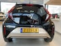 Toyota Aygo X 1.0 VVT-i MT Envy,Elektrisch-Vouwdak,Navigtie,Achteruitrijcamera,Spraakbediening,Cruisecontrol Adaptief,Climatecontrol,Telefoonlader,Keyless Stoelverwarming,Two Tone Lak,18 Inch Lmv