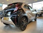 Toyota Aygo X 1.0 VVT-i MT Envy,Elektrisch-Vouwdak,Navigtie,Achteruitrijcamera,Spraakbediening,Cruisecontrol Adaptief,Climatecontrol,Telefoonlader,Keyless Stoelverwarming,Two Tone Lak,18 Inch Lmv