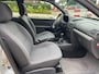 Renault Clio 1.2 Campus Accès Nieuwe APK.