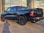 Dodge Ram 1500 5.7 V8 4x4 Crew Cab Laramie | Pano | Trekhaak | Leder | Alpine | Keyless | Camera | Sidesteps | Navi | 12" scherm | Klep uitlaat |