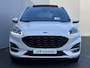 Ford Kuga 2.5i PHEV Aut. 165kW ST-Line X Automaat / Schuif/kantel dak / Elektrische trekhaak 1.500 kg / Winterpack / Adaptive Cruise / EAER 56 km / Stuur-, stoel-, achterbank- en voorruitverwarming / Bang & Olufsen audio / Navi / Apple Carplay Android /