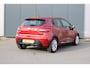 Renault Clio 0.9 TCe Zen, Navigatie, Cruise control, Elektrische ramen voor, Bluetooth telefoon verbinding, Airco