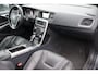 Volvo V60 2.4 D6 Twin Engine Momentum Navigatie, Stoel- en stuurverwarming, Trekhaak, Camera, Lichtmetalen wielen, Schuif- kanteldak
