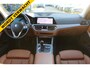 BMW 3-Serie Touring 320e Business Edition Plus PANORAMADAK LEDER CARPLAY CAMERA