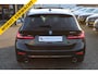 BMW 3-Serie Touring 320e Business Edition Plus PANORAMADAK LEDER CARPLAY CAMERA
