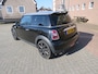MINI Cooper Mini 1.6 Pepper * APK * 02-2027 * * Automatische Airco * 17 inch Lichtmetalen velgen * Dakspoiler *