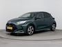 Toyota Yaris 1.5 Hybrid 115 Dynamic | Dodehoek | Parkeersensoren voor/achter | Stoelverwarming | Stuurverwarming | Apple Carplay / Android Auto | Navigatie | LED