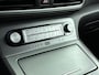 Hyundai Kona Electric EV PREMIUM 64 kWh | SoH 96%! | TREKHAAK | 3 FASE | WARMTEPOMP | LEDER | CLIMA | CRUISE ADAPTIEF | CAMERA | NAVI | STOEL- & STUURVERWARMING | 17'' LM VELGEN | PDC VOOR & ACHTER |