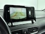 Hyundai Kona Electric EV PREMIUM 64 kWh ^| TREKHAAK | 3 FASE | WARMTEPOMP | LEDER | CLIMA | CRUISE ADAPTIEF | CAMERA | NAVI | STOEL- & STUURVERWARMING | 17'' LM VELGEN | PDC VOOR & ACHTER |