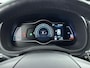 Hyundai Kona Electric EV PREMIUM 64 kWh | SoH 96%! | TREKHAAK | 3 FASE | WARMTEPOMP | LEDER | CLIMA | CRUISE ADAPTIEF | CAMERA | NAVI | STOEL- & STUURVERWARMING | 17'' LM VELGEN | PDC VOOR & ACHTER |