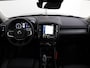 Volvo XC40 T5 Recharge Inscription | Navigatie | 360 Camera | Lederen Bekleding | Adaptieve Cruise Control | Harman Kardon Audio | Memory | Schuif-/Kanteldak | Voorruit Verwarming | Dodehoekdetectie | Park Assist | Stoel-/Stuurverwarming | Getint Glas | Elek. Achterklep | 19" LM