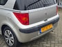 Peugeot 1007 1.4-16V Gentry NL AUTO NAP! NIEUWE D-RIEM! Airco ECC l CRUISE l PDC l Elek deuren l Elek pakket l TOPSTAAT!