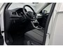 Volkswagen T-Roc 1.5 TSI DSG Style Business | Adaptieve cruise control | Camera | Parkeersensoren