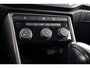 Volkswagen T-Roc 1.5 TSI DSG Style Business | Adaptieve cruise control | Camera | Parkeersensoren