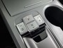 Hyundai Kona Electric EV Premium Sky 64 kWh 1e-Eig. & Dealer-Onderh. BOVAG-Garantie. NL-Auto.