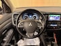 Mitsubishi Outlander 2.0 Intense AUT 2eEIGNR NAVI TREKHK PDC