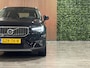 Volvo XC40 T4 Recharge Inscription MY23 | 360° Camera | Trekhaak | All Season banden | Bestuurdersstoel elektrisch geheugen | Harman Kardon | Adaptieve Cruise Control | Stoel en Stuurwielverwarming | Pilot Assist | BLIS Dode Hoek Detectie | Passagiersstoel elektrisch | Lederen bekleding | Zitting verlenging voorstoelen | 18 Inch | Keyless Drive | Parkeersensoren voor+achter | Elektrisch bedienbare achterklep | Breedstralers in voorbumper | Climate Control L+R | DAB Radio | Apple Carplay/Android Auto | Draadloos telefoon opladen | Volvo On Call met mobiele App functie |