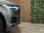 Volvo XC60 T8 AWD Recharge R-Design Head-Up Display | Harman Kardon | Adaptieve Cruise Control | Stoel en Stuurwielverwarming | Schuifdak | Full LED Meesturende koplampen | Pilot Assist | BLIS Dode Hoek Detectie | Parkeercamera | Elektrische voorstoelen geheugen | Contour stoelen | Zitting verlenging voorstoelen | Gelamineerde/geluidwerende zijruiten | 19 Inch | Keyless Drive | Parkeersensoren voor+achter | Prviacy Glass | Elektrisch bedienbare achterklep | Alarm Klasse III | DAB Radio | Apple Carplay/Android Auto | Volvo On Call met mobiele App functie | Osmium Grey Metallic |