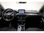 Ford Focus 1.5 EcoBoost 150pk ST-Line X Business Aut. [ Trekhaak Navi Apple/Android Camera Stoelverwarming ]