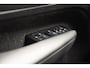 Volvo XC40 P8 Recharge AWD R-Design 3-Fase [ Navi Stoelverwarming Trekhaak ]