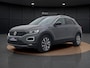 Volkswagen T-Roc 1.5 TSI Style Business | Navigatie | Carplay | Stoelverwarming | Camera | ACC | 17'' |