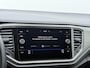 Volkswagen T-Roc 1.5 TSI Style Business | Navigatie | Carplay | Stoelverwarming | Camera | ACC | 17'' |