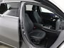 Mercedes-Benz A-klasse 180 Star Edition Luxury Line | Widescreen | Multibeam | Sfeerverlichting | Stoelverwarming |