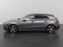 Mercedes-Benz A-klasse 180 Star Edition Luxury Line | Widescreen | Multibeam | Sfeerverlichting | Stoelverwarming |