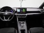 SEAT Leon 1.5 eTSI FR Launch Edition | Automaat | Panorama dak | Elektrisch verstelbare stoelen | Stoel/Stuur verwarming | Climate control | LMV | Parkeer sensoren | Navigatie | DAB |