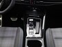 Volkswagen Golf 1.5 eHybrid GTE 272 PK | DEMO | Automaat | Plug-In | Panoramaschuif-Kanteldak | Digitale Cockpit Pro | Stoelverwarming | Stuurwielverwarming | Navigatie | LED Matrix Koplampen | Keyless Access | 18 Inch Velgen | Sfeerverlichting