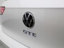 Volkswagen Golf 1.5 eHybrid GTE 272 PK | DEMO | Automaat | Plug-In | Panoramaschuif-Kanteldak | Digitale Cockpit Pro | Stoelverwarming | Stuurwielverwarming | Navigatie | LED Matrix Koplampen | Keyless Access | 18 Inch Velgen | Sfeerverlichting