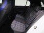 Volkswagen Golf 1.5 eHybrid GTE 272 PK | DEMO | Automaat | Plug-In | Panoramaschuif-Kanteldak | Digitale Cockpit Pro | Stoelverwarming | Stuurwielverwarming | Navigatie | LED Matrix Koplampen | Keyless Access | 18 Inch Velgen | Sfeerverlichting