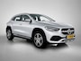 Mercedes-Benz GLA 250 e Progressive | Parkeerpakket met Camera | Stoelverwarming | Car Play | Spiegelpakket | DAB | Inclusief 24 maanden Mercedes-Benz Certified garantie voor Europa.