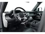 Land Rover Defender 3.0 D300 110 X-Dynamic - Grijs Kenteken | Luchtvering | Leder+Memory | Dig. Cockpit | 360*+PDC | Meridian | Nav+App.Connect | Winterpack | V