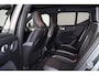 Volvo EX40 Ultra 82 kWh - Panorama/schuifdak - IntelliSafe Assist & Surround - 360º Camera - Harman/Kardon audio - Parkeersensoren voor & achter - Elektr. bedienb. voorstoelen met geheugen links - Draadloze tel. lader - Extra getint glas - 19' LMV